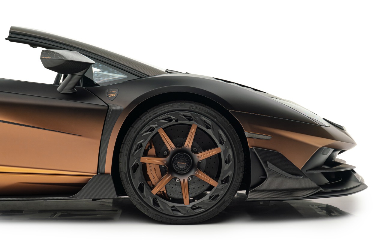 mansory_carbonado_gts-11