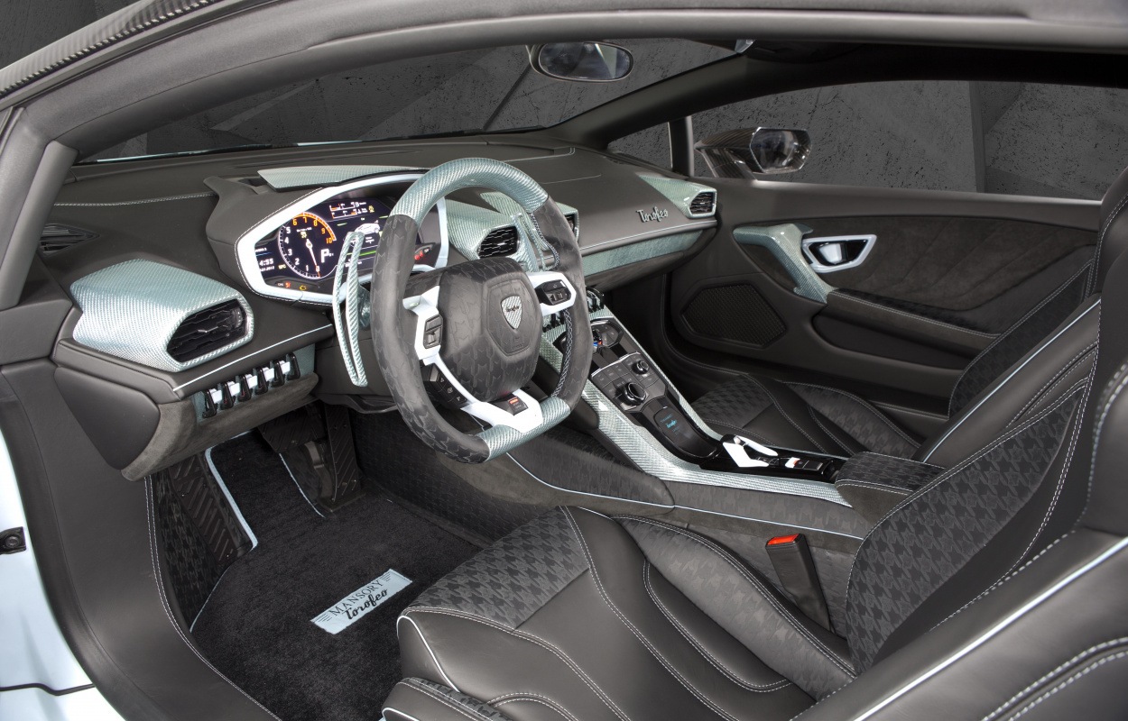 mansory_lamborghini_huracan_torofeo22.jpg