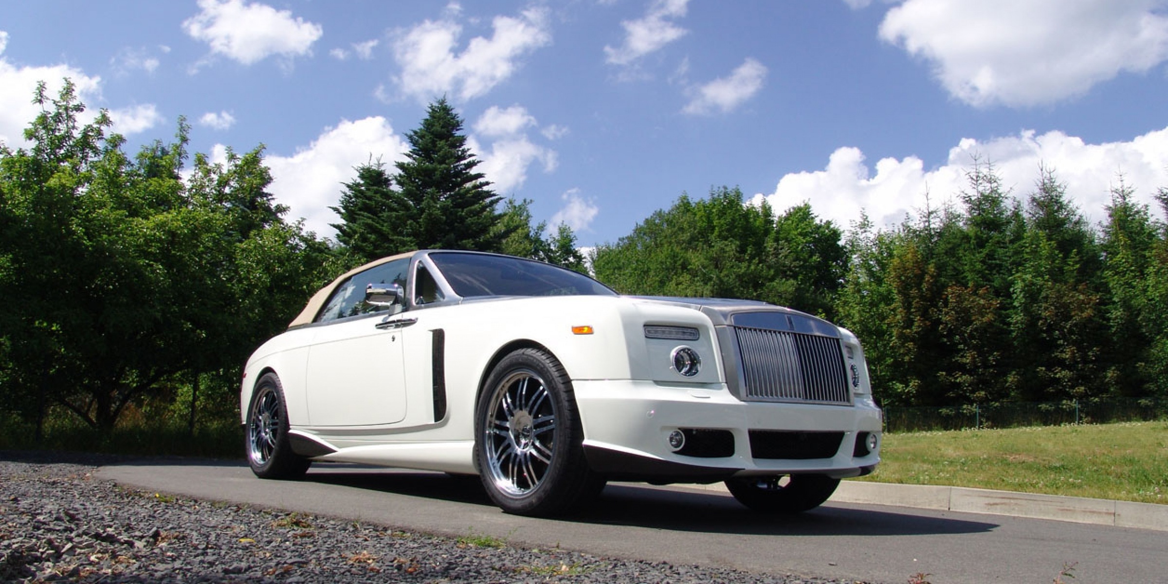 mansory_rolls_royce_drophead_belair_01.jpg