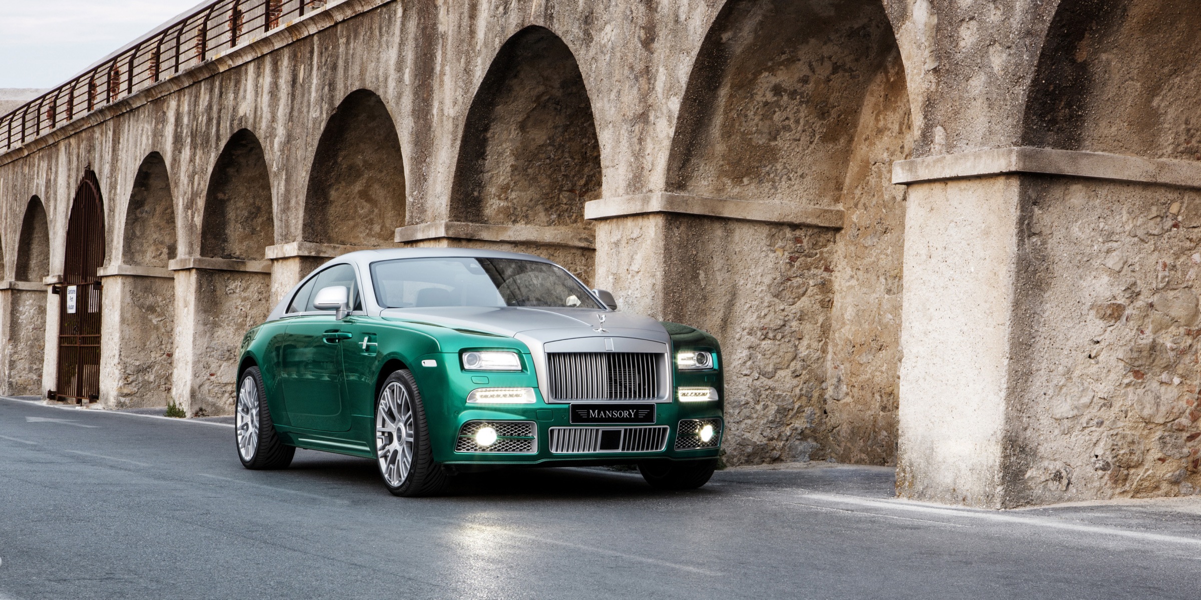 mansory_rolls_royce_wraith_45.jpg
