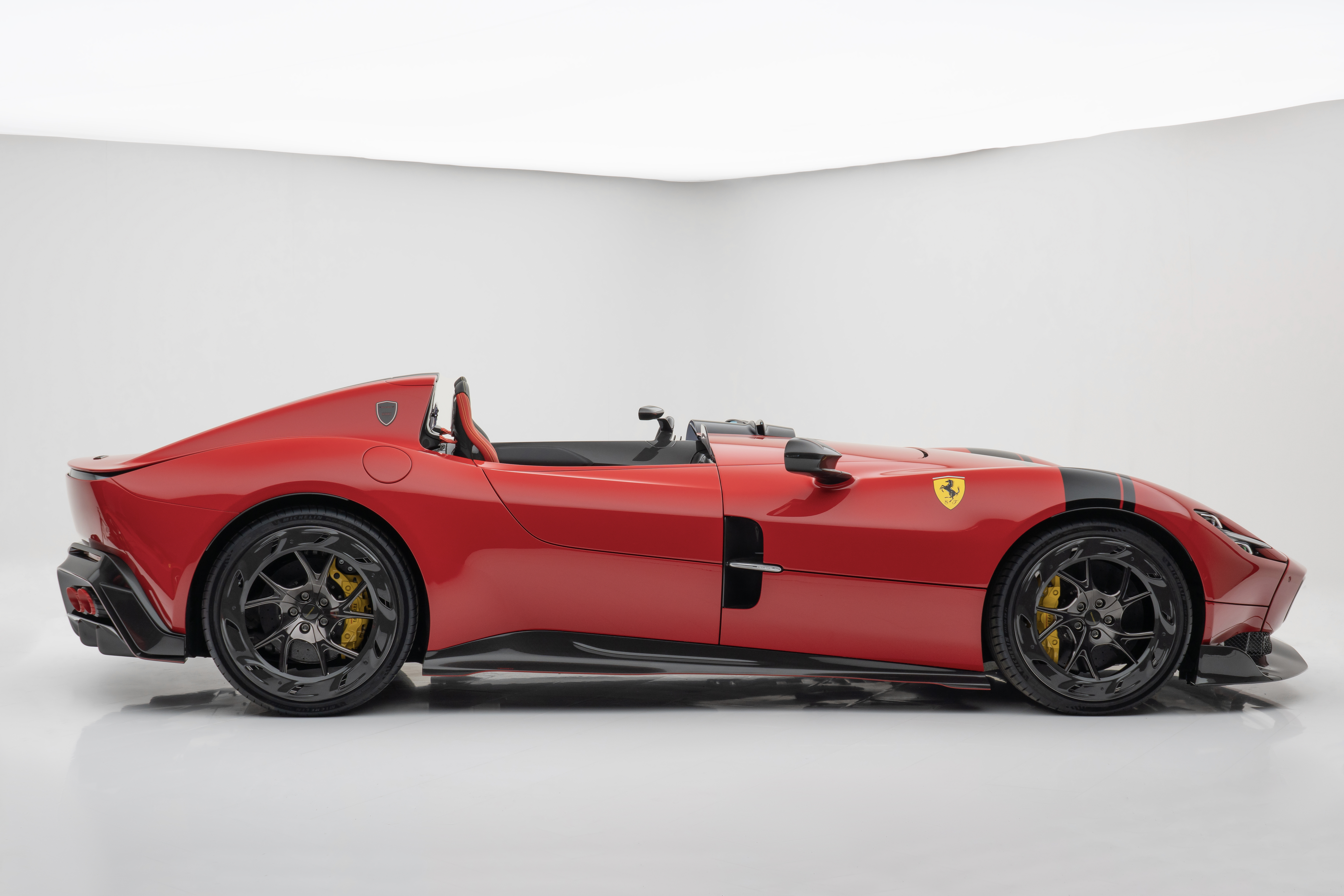 mansory-ferrari-sp2-mansory-bespoke-03