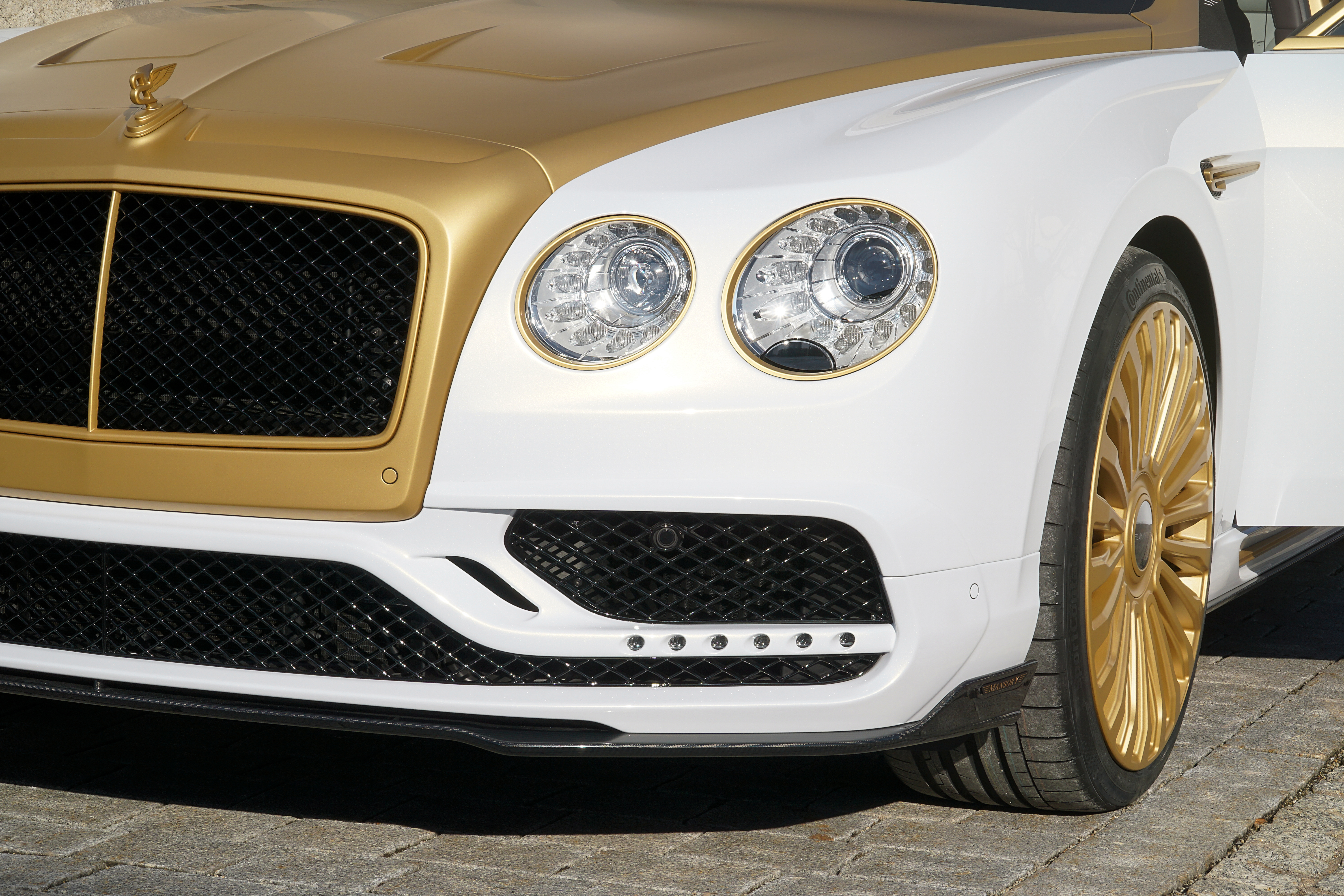 mansory_bentley_flying_spur_new_05.jpg