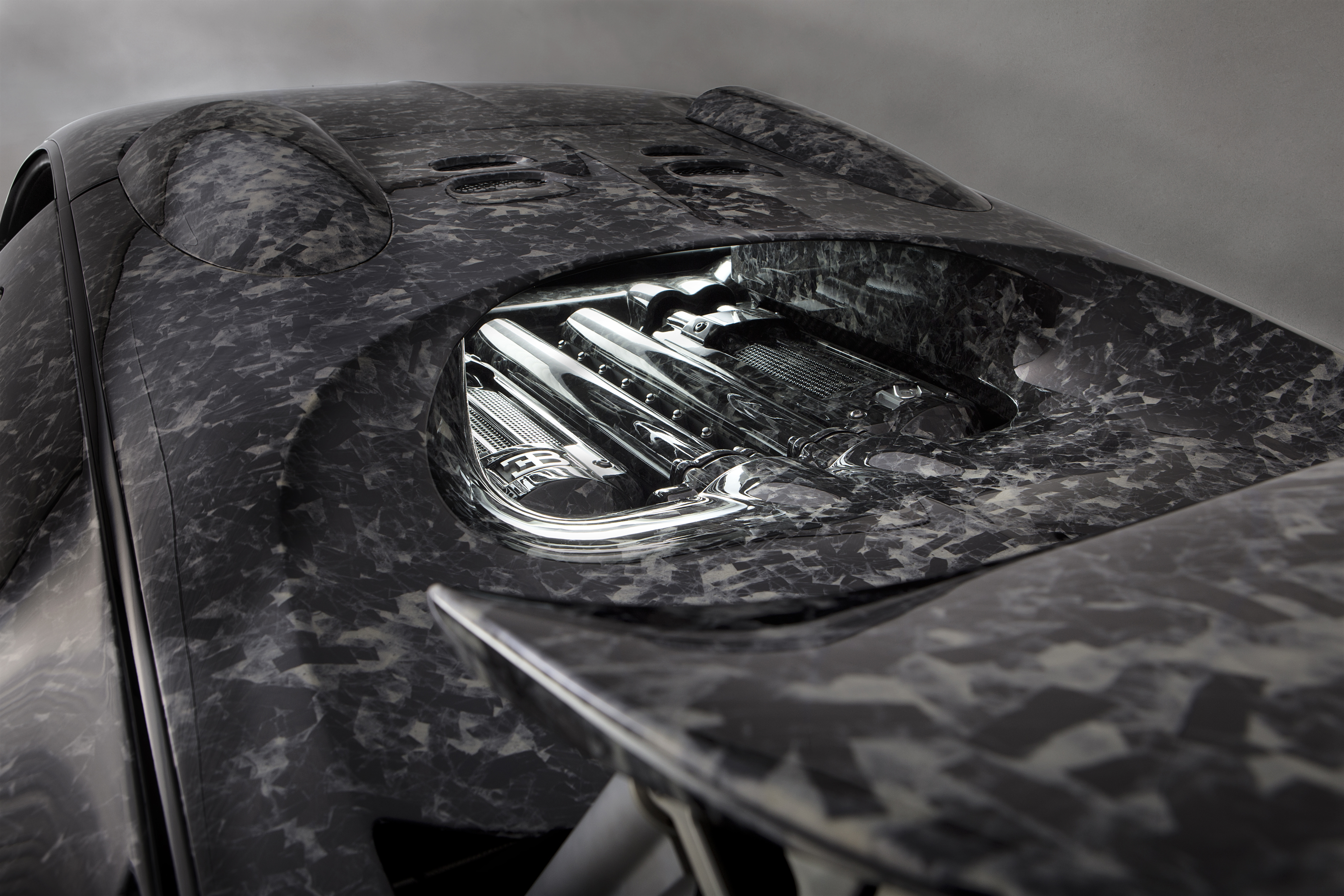 mansory_bugatti_veyron_vivere_06.jpg