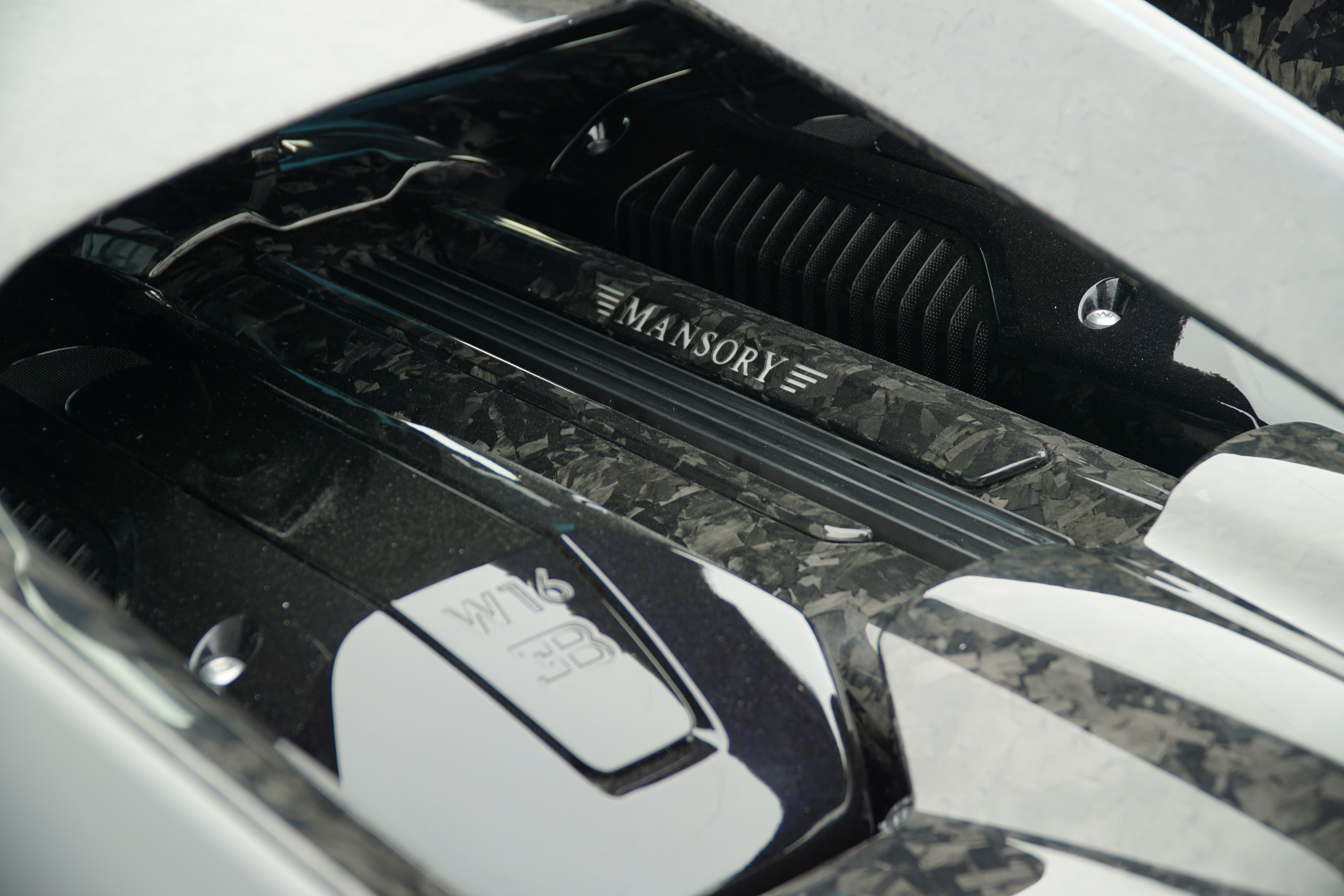 mansory_bugatti_chiron_centuria_12.jpg