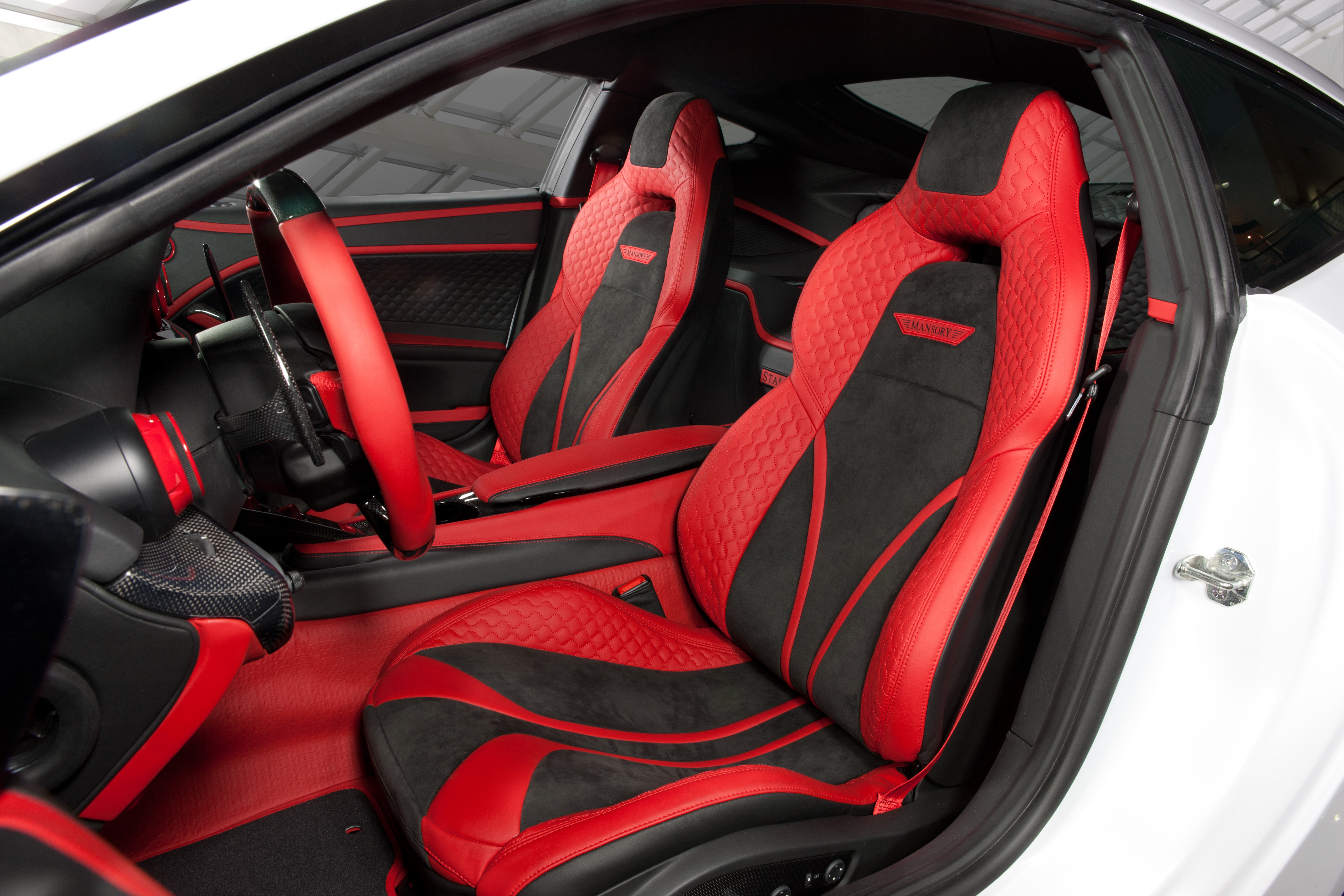 mansory_ferrari_f12_stallone_23.jpg
