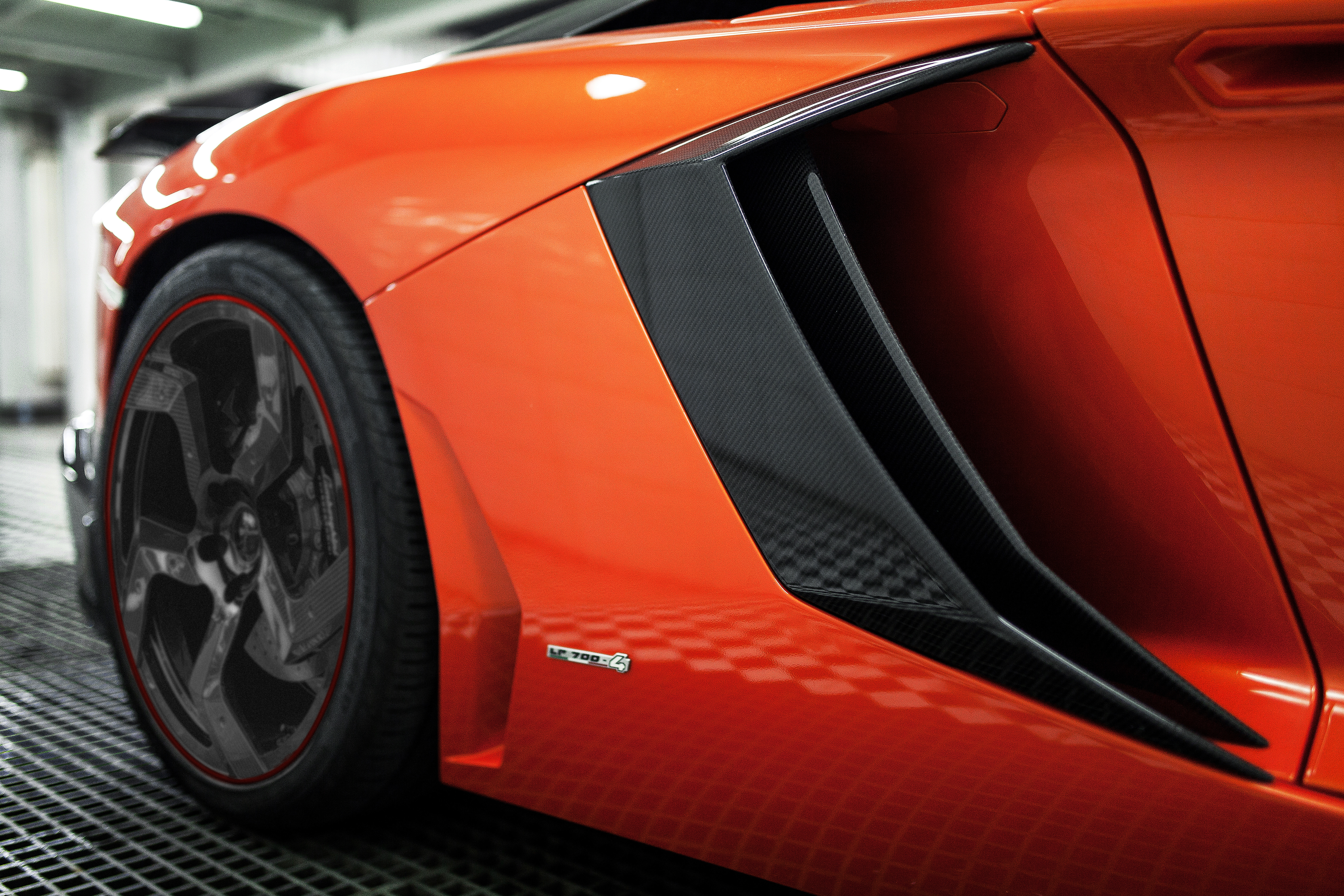 mansory_lamborghini_aventador_competition_13.jpg