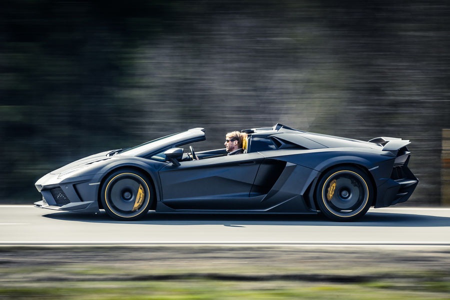 mansory_lamborghini_aventador_carbonado_apertos_03.jpg