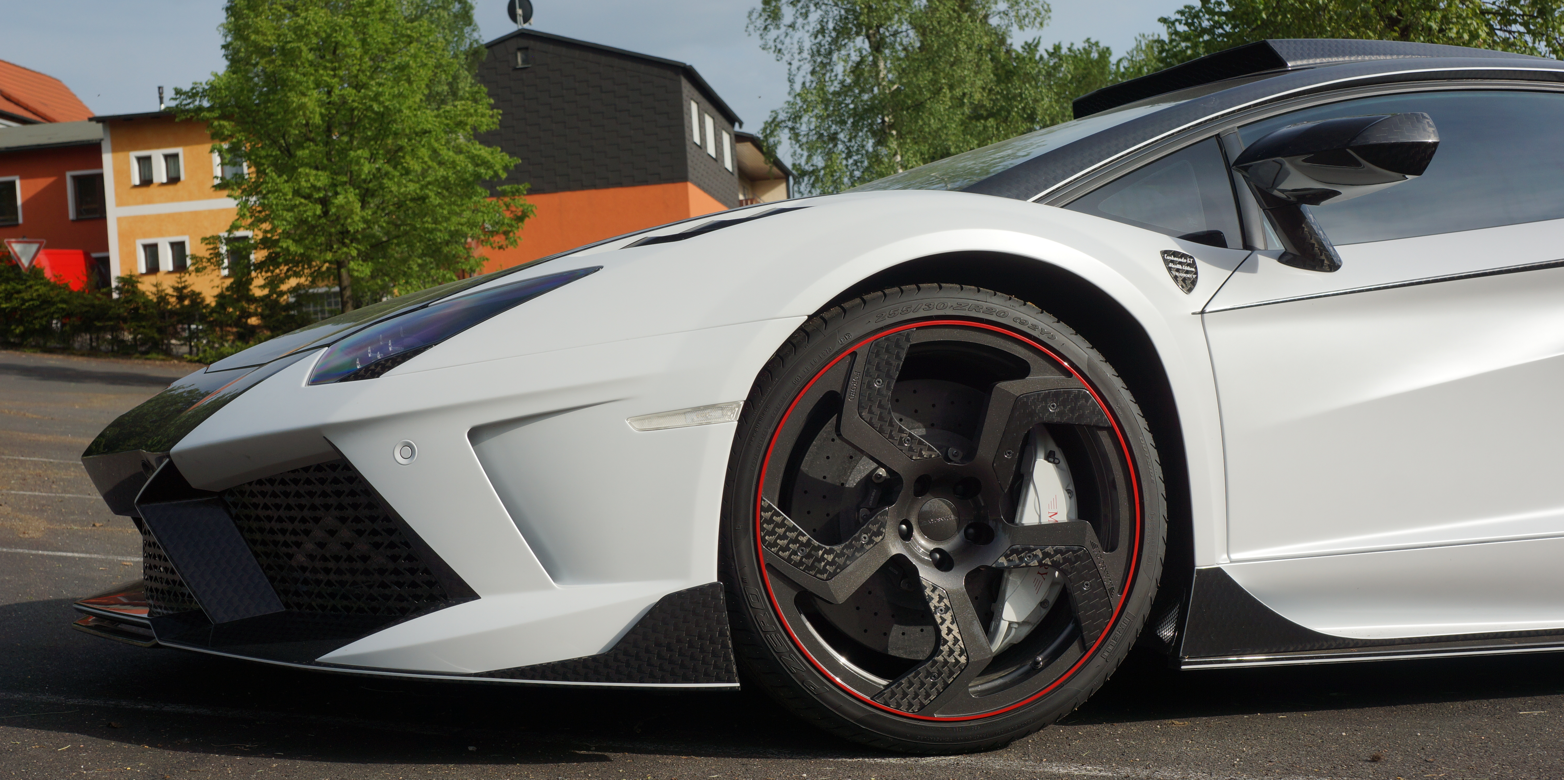 mansory_lamborghini_aventador_carbonado_gt_14.jpg