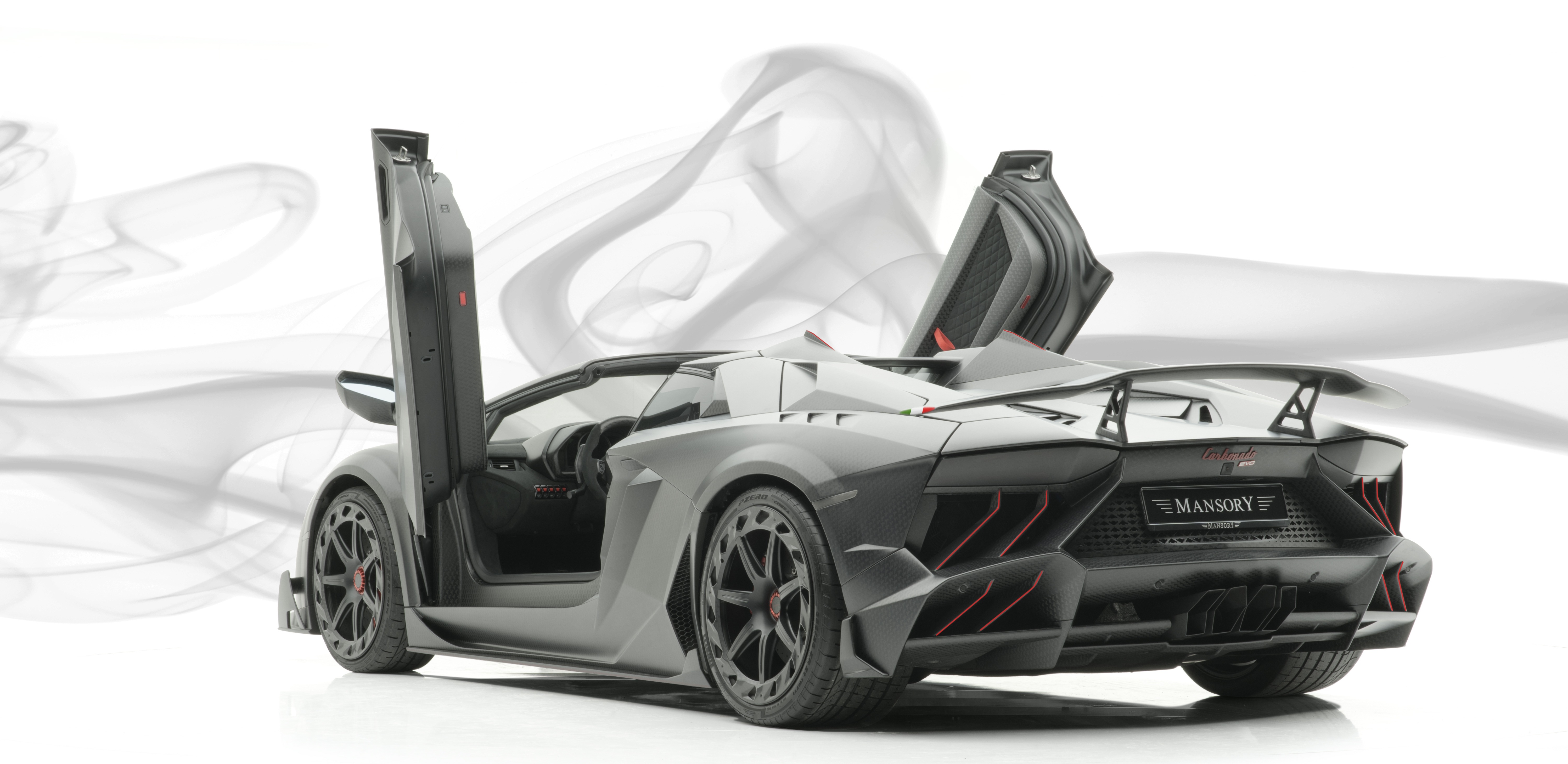 mansory_lamborghini_aventador_carvonado_evo_02.jpg