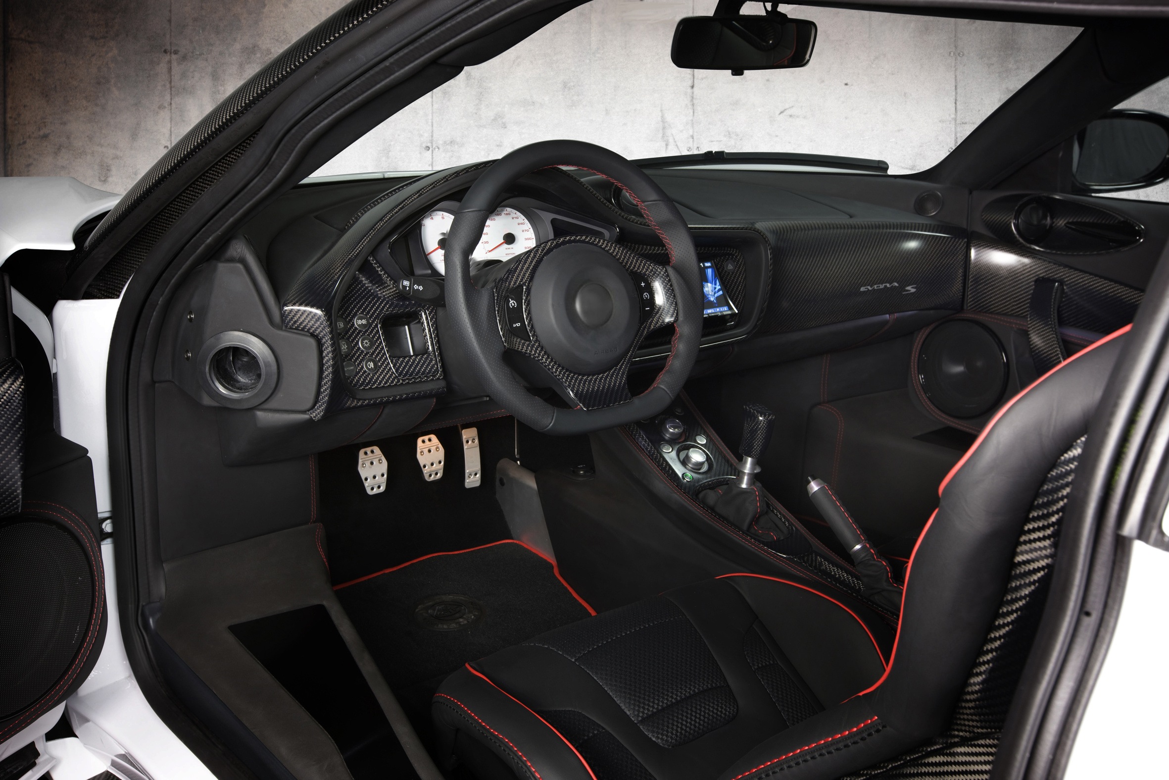 mansory_lotus_evora_s_04.jpg