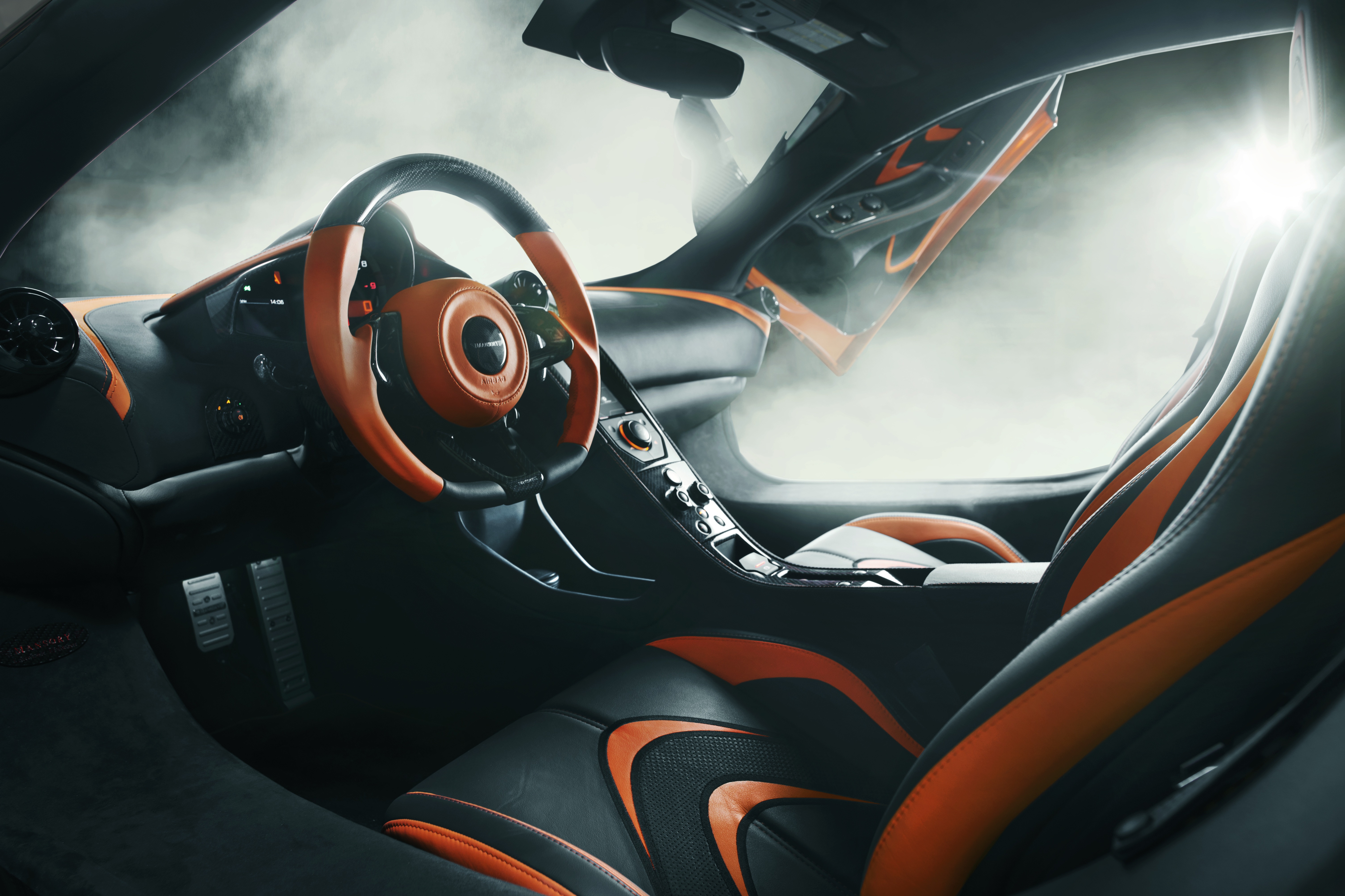 mansory_mclaren_int_01.jpg