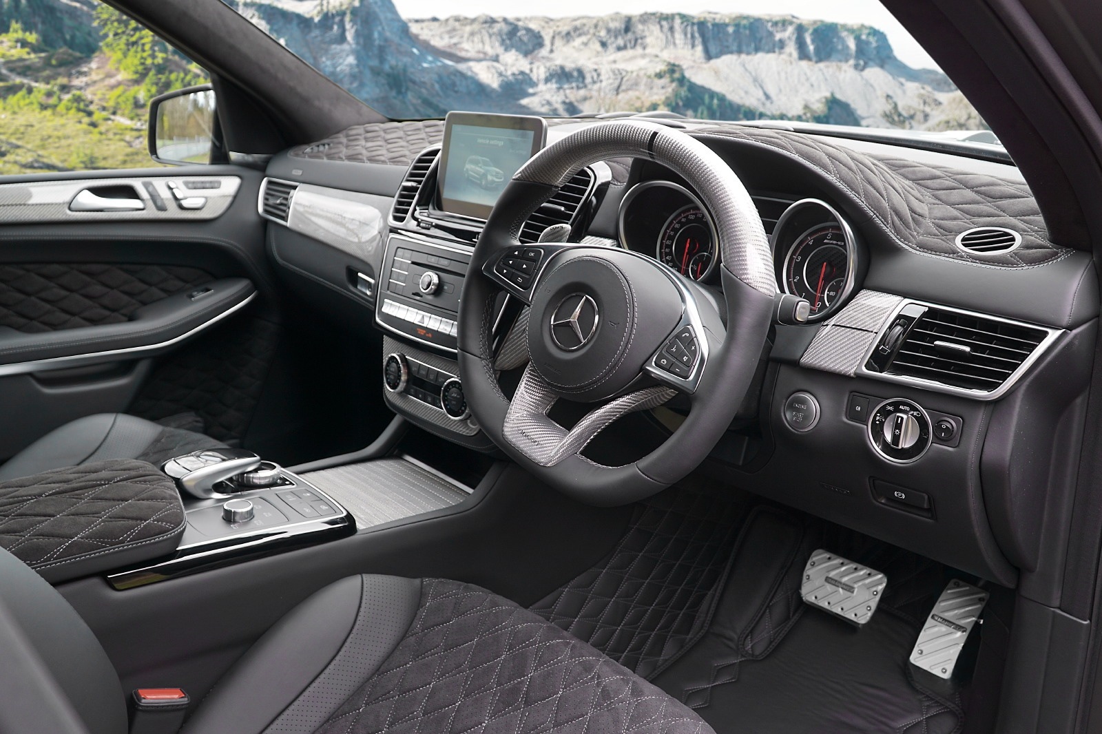 mansory_mercedes-benz_gls_amg_03.jpg