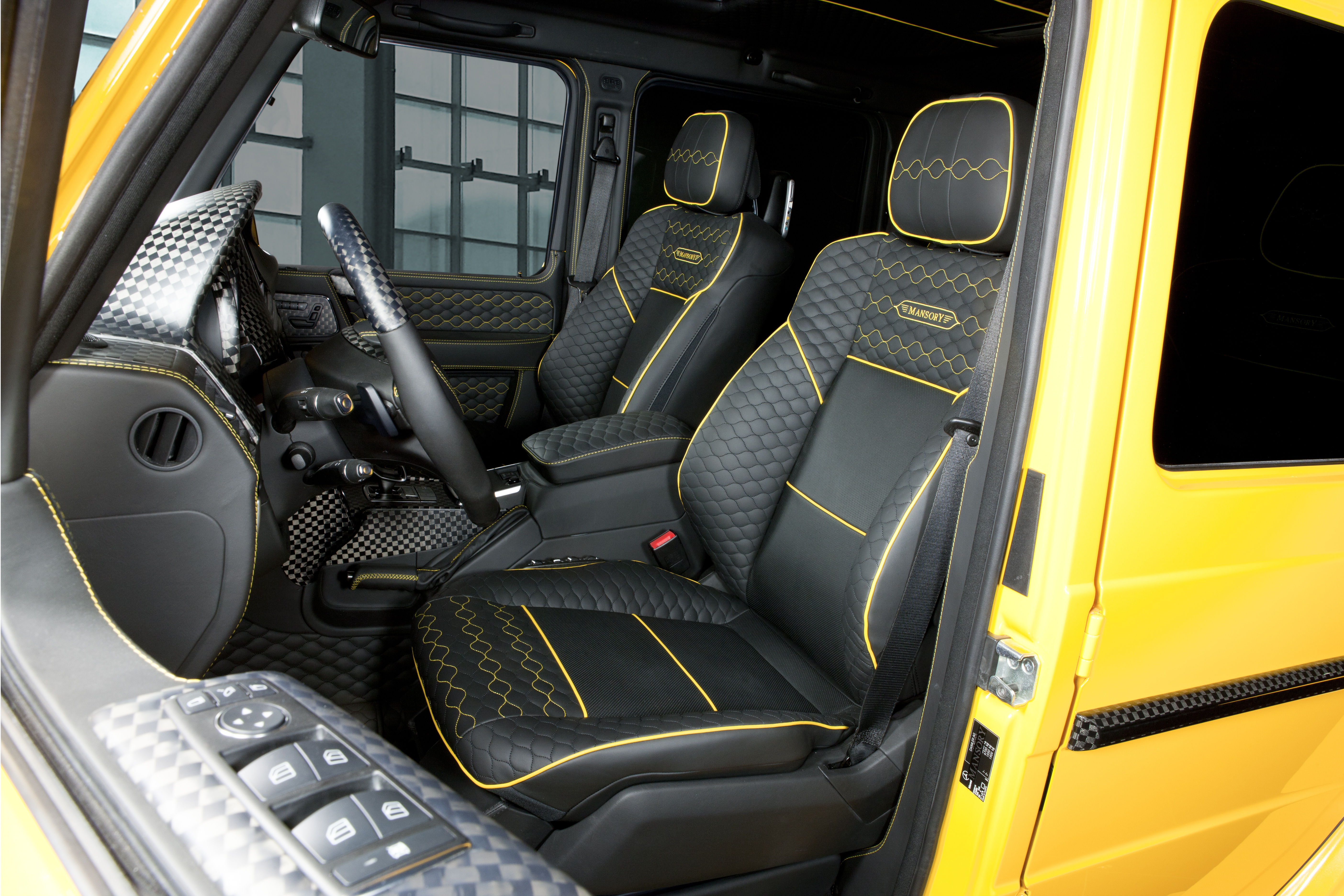 mansory_mercedes-benz_g-class_gronos_32.jpg