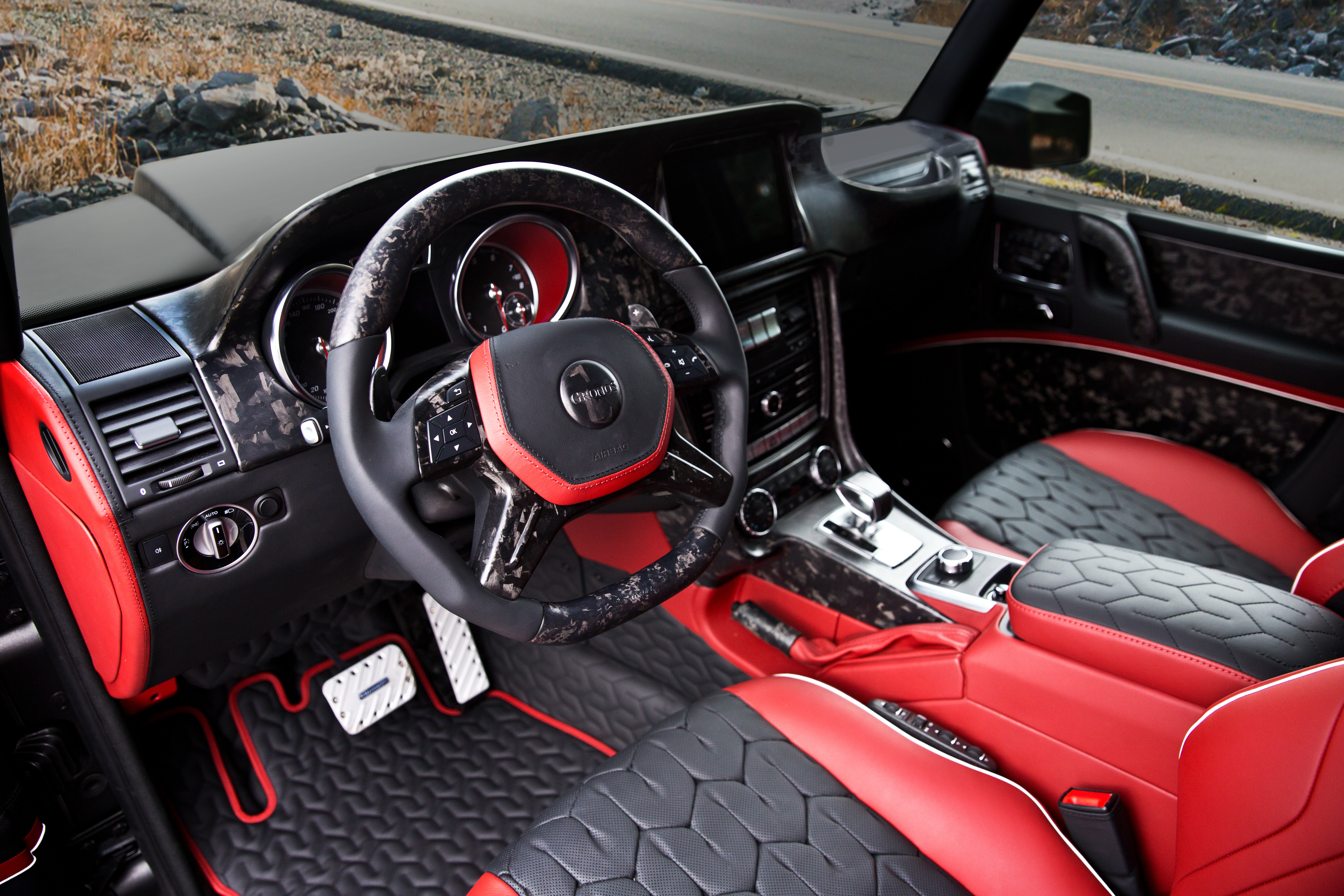 mansory_mercedes-benz_4x4_gronos_03.jpg