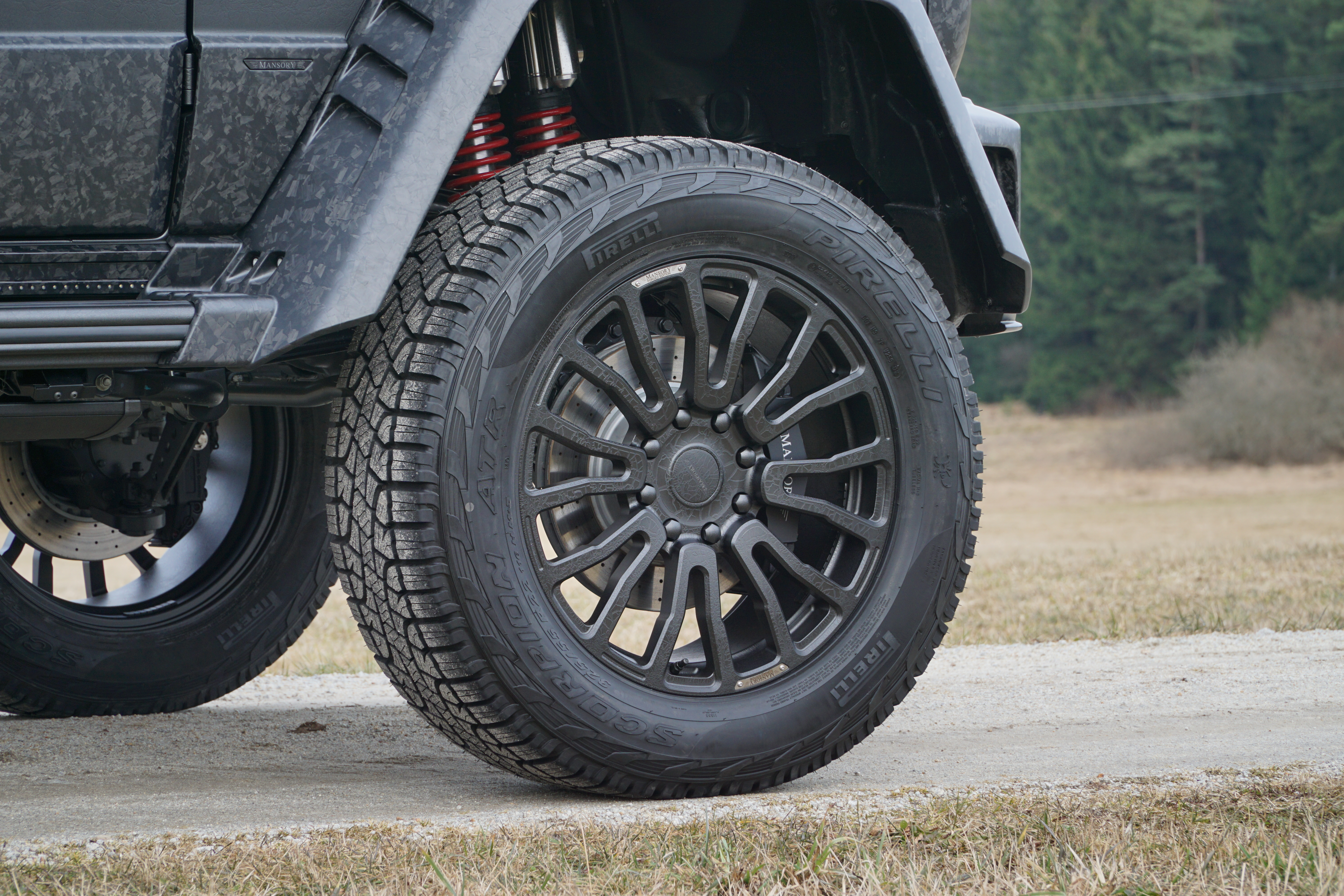 mansory_mercedes-benz_4x4_gronos_08.jpg