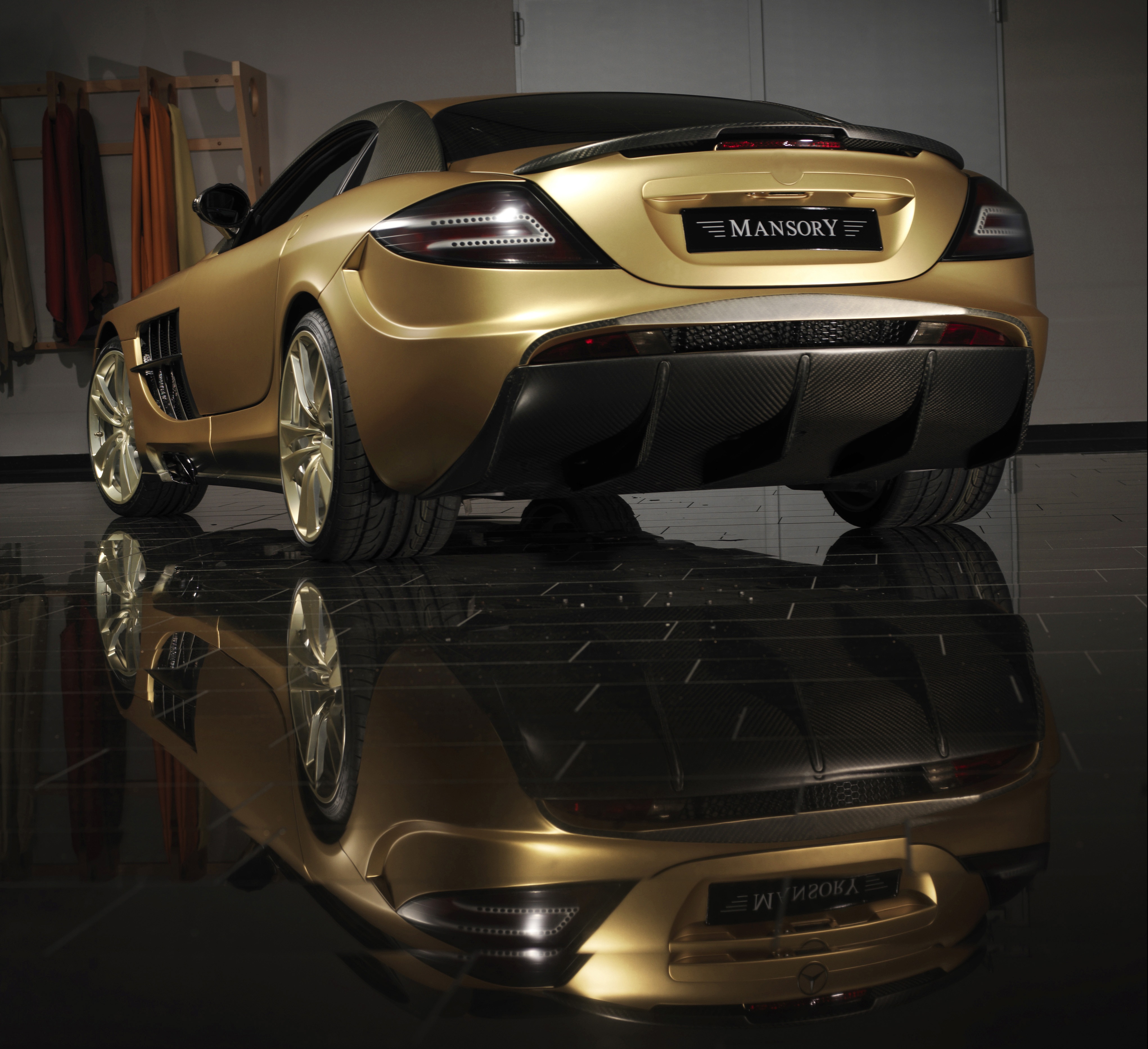 mansory_mercedes-benz_slr_renovatio_05.jpg