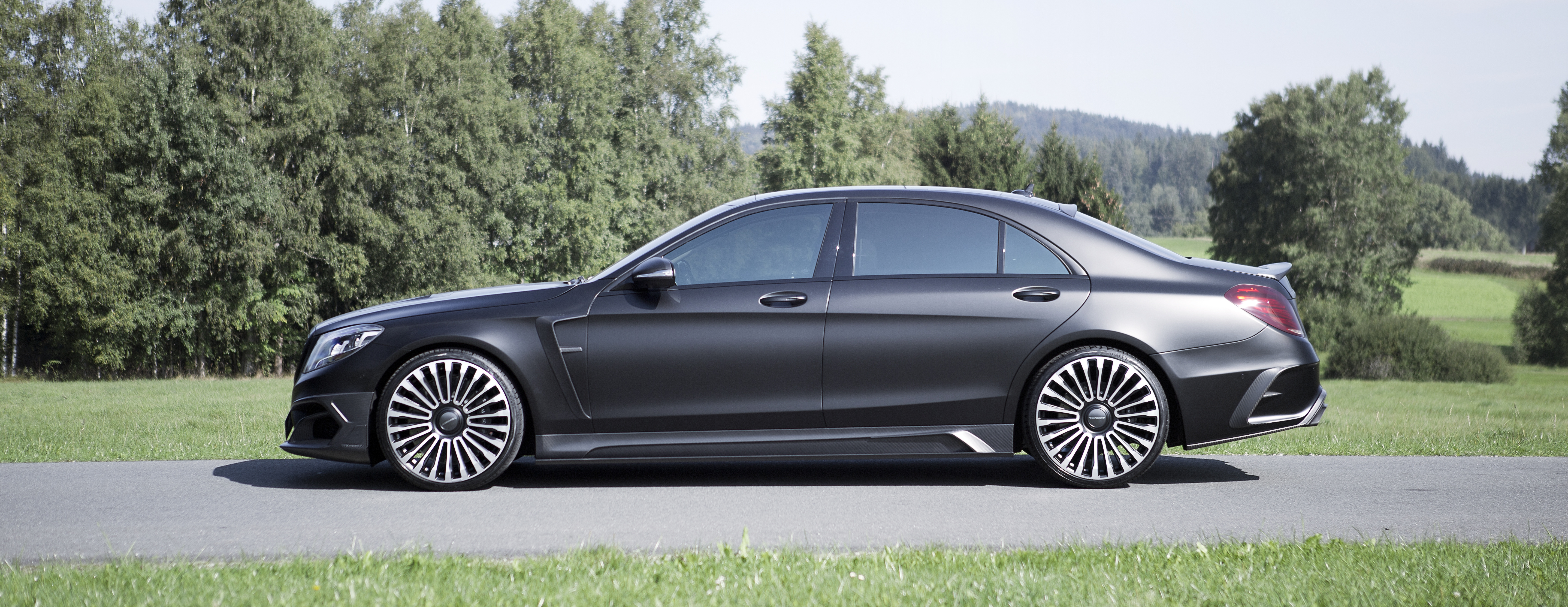 mansory_mercedes-benz_s-class_black_edition_03.jpg