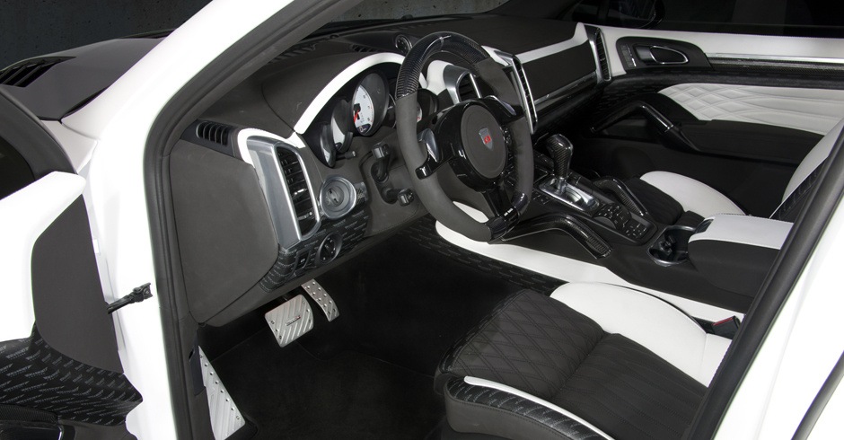 mansory_porsche_957_cayenne_35.jpg