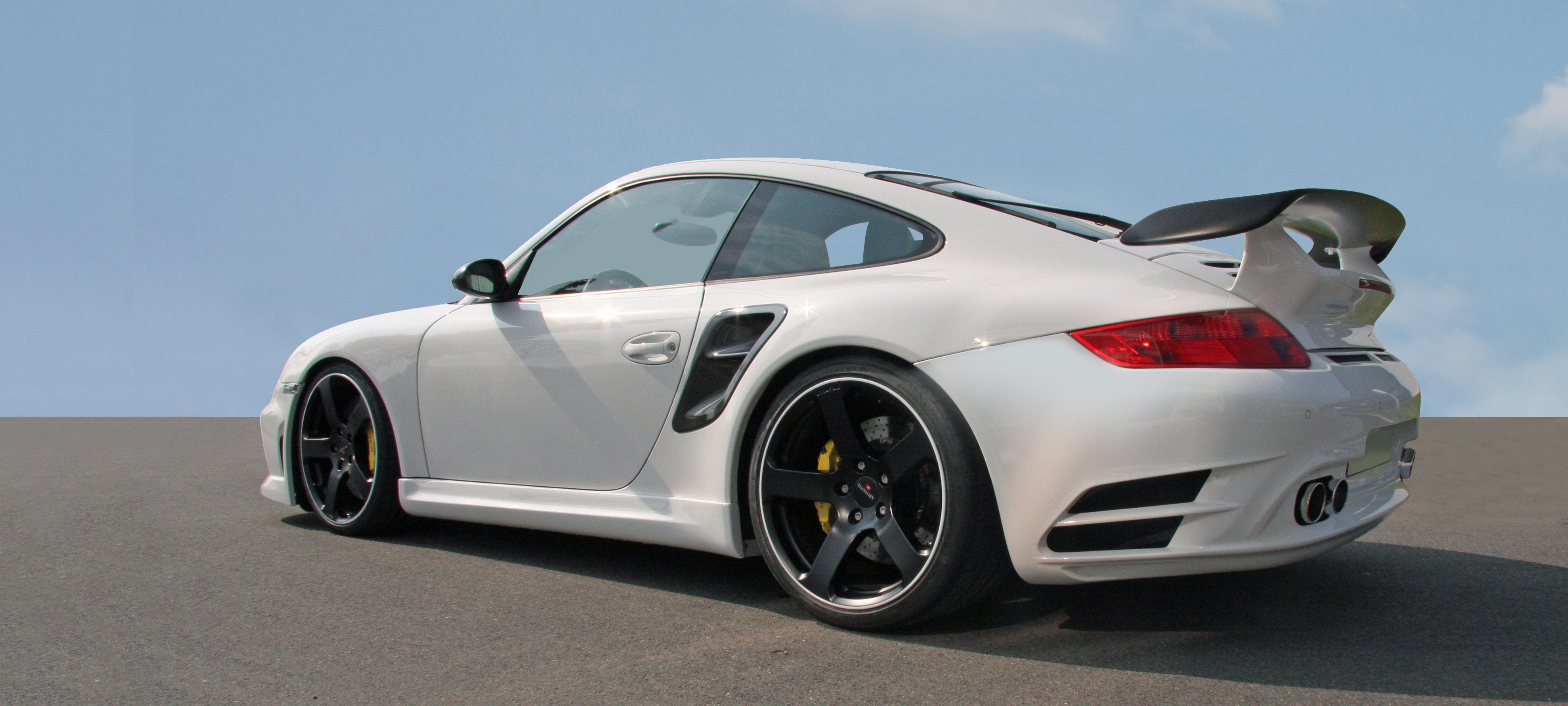 mansory_porsche_997_turbo_04.jpg
