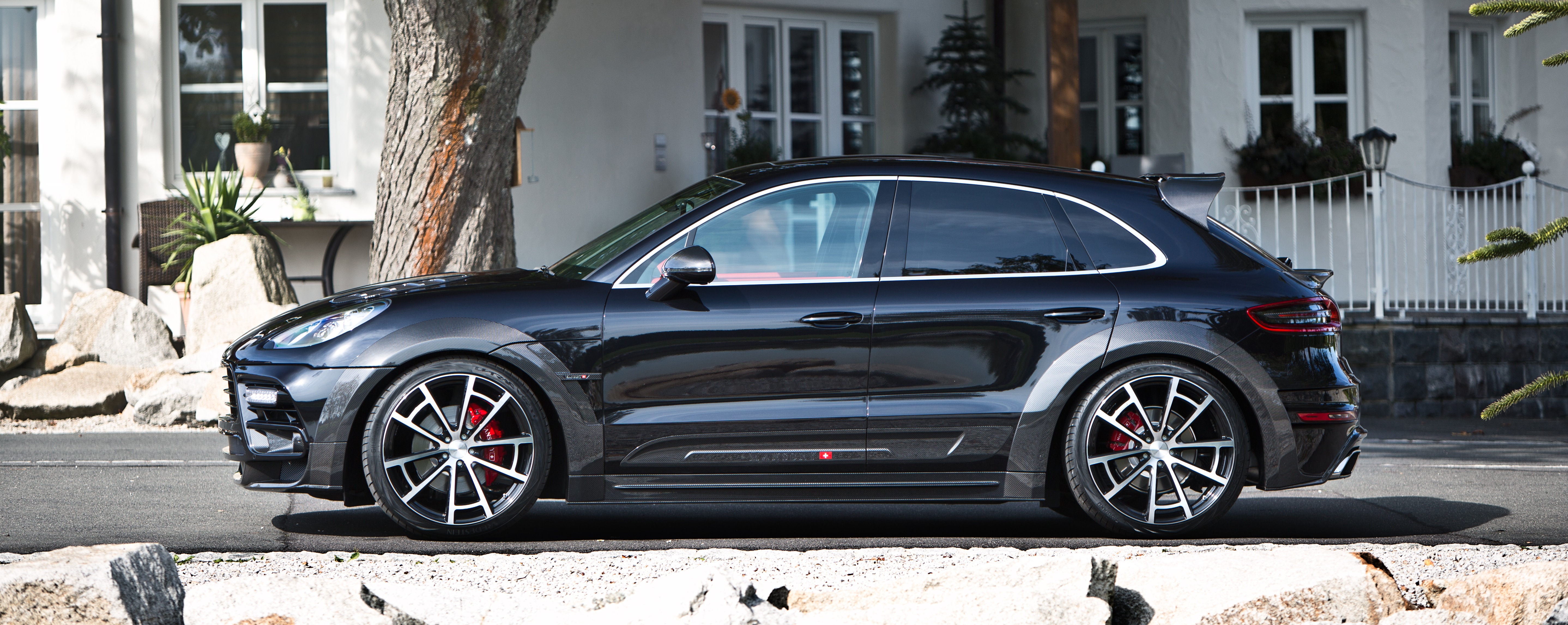 mansory_porsche_macan_03.jpg