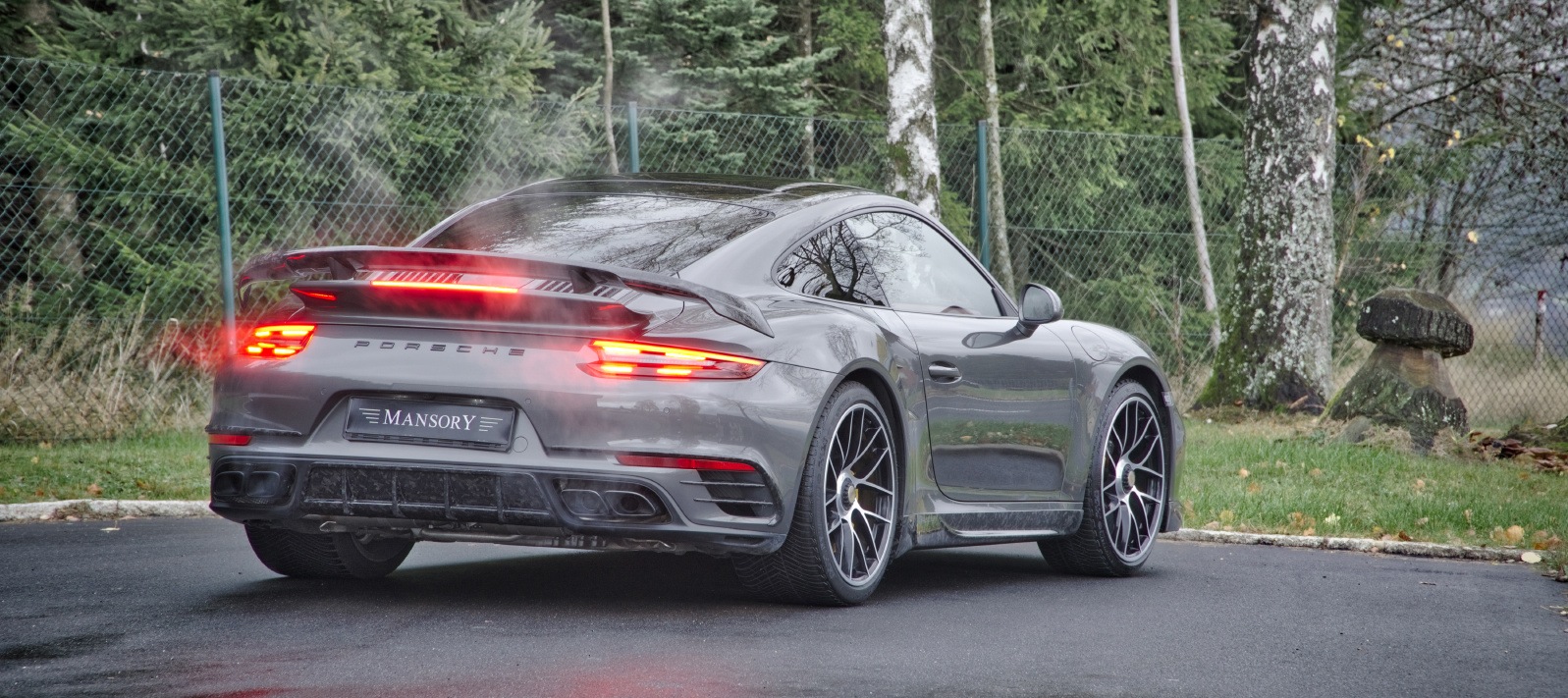 mansory_porsche_911_turbo_s_02.jpg