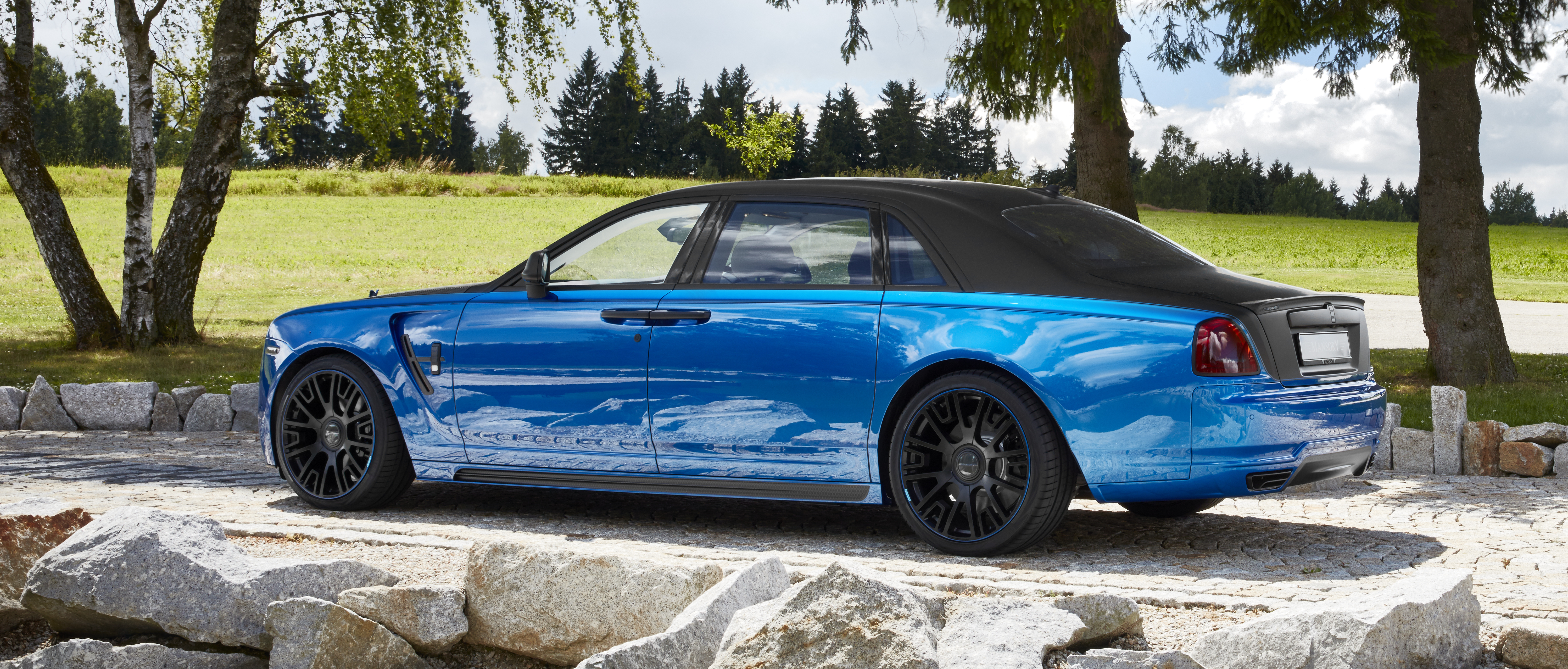 mansory_rolls_royce_ghost_2_04.jpg