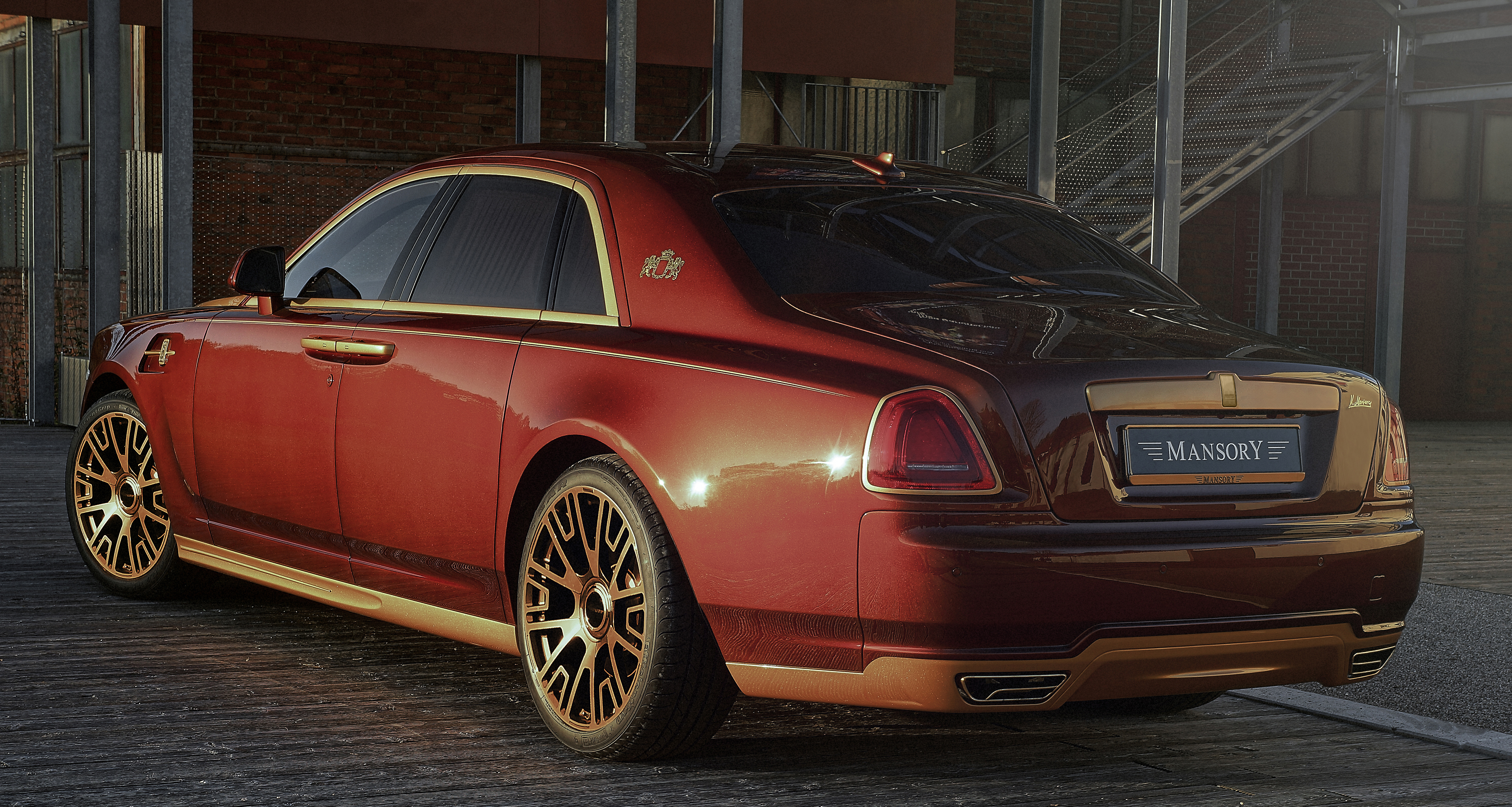 mansory_rolls_royce_ghost_2_19.jpg