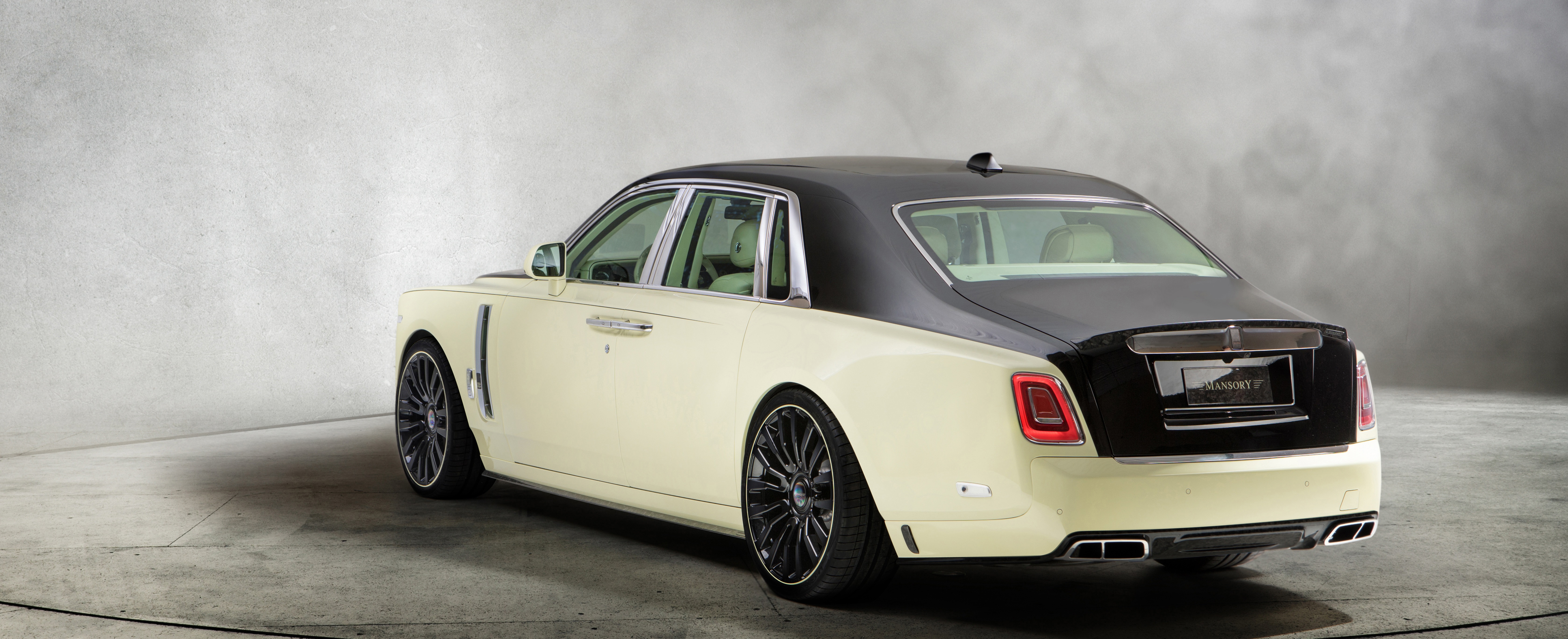 mansory_rolls_royce_phantom_8_02.jpg