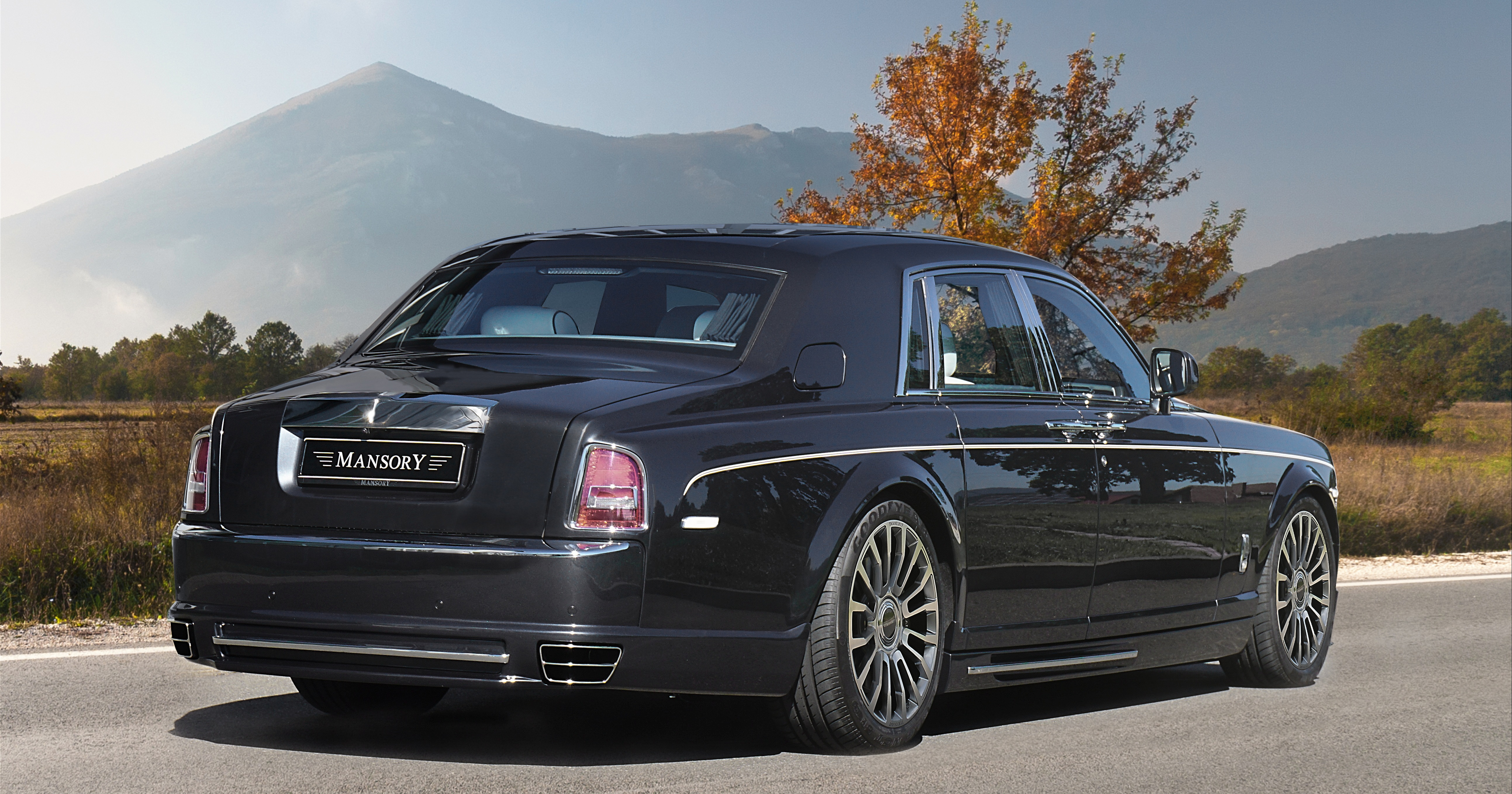 mansory_rolls_royce_phantom_03.jpg