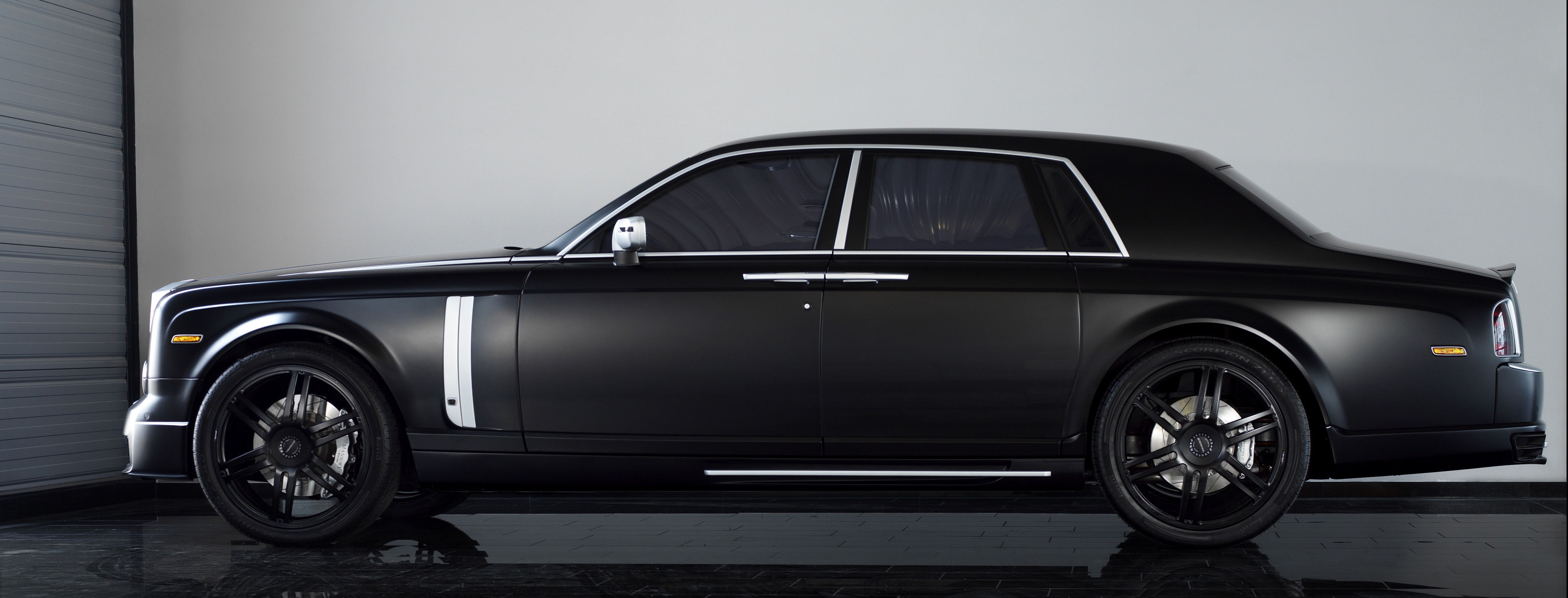 mansory_rolls_royce_phantom_14.jpg