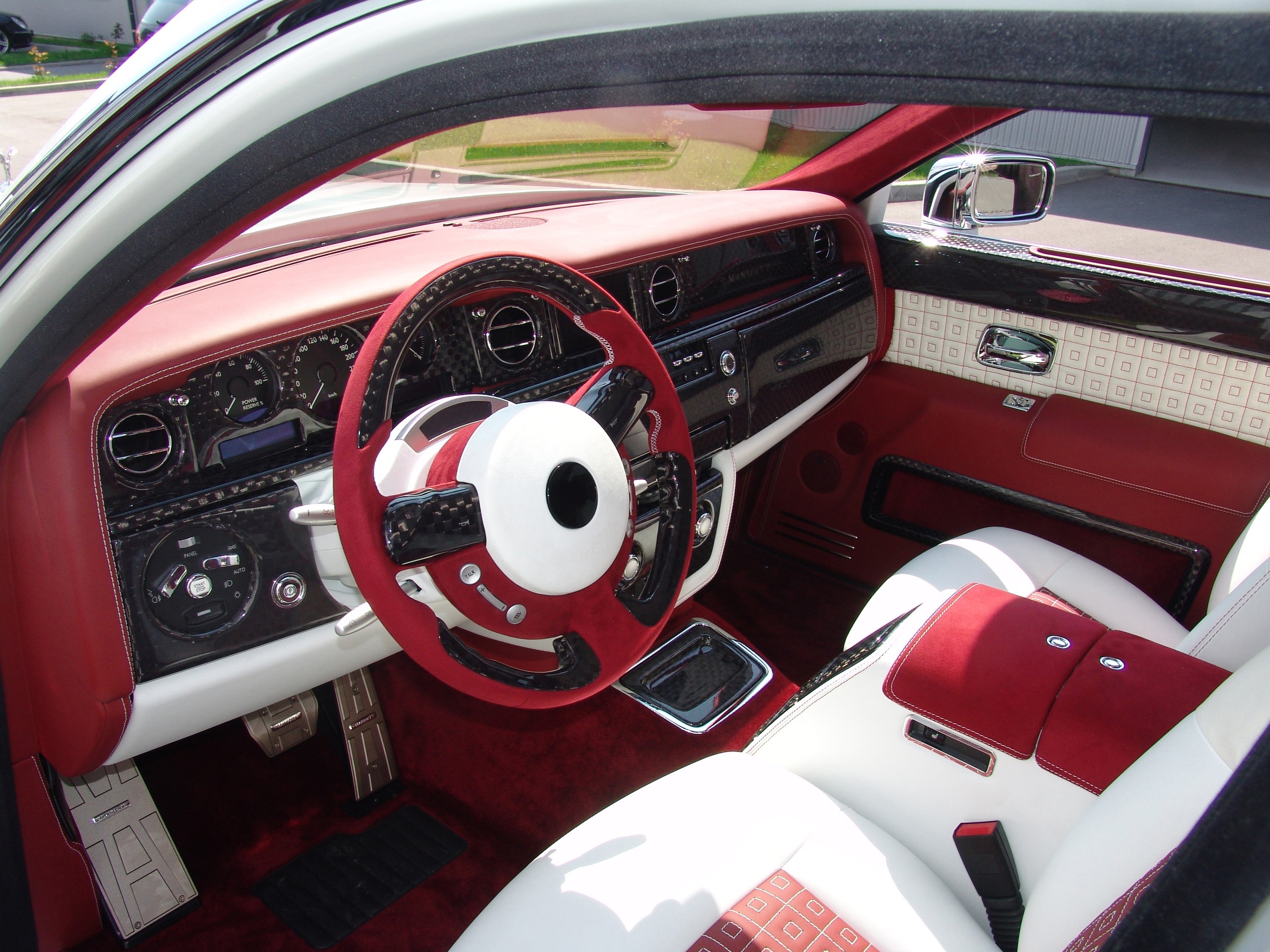mansory_rolls_royce_phantom_48.jpg