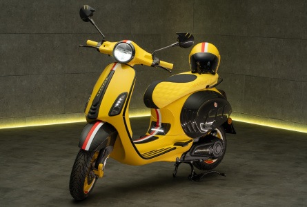 MANSORY SCOOTER Yellow - Location: Dubai
